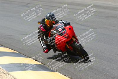 media/Apr-10-2022-SoCal Trackdays (Sun) [[f104b12566]]/Bowl (11am)/